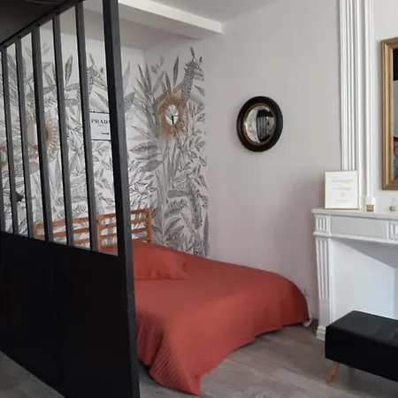 Guestready - Floating Leaves In Vieille Apartment La Rochelle (Charente-Maritime)