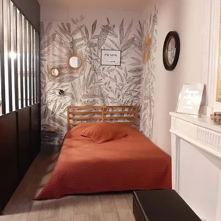 Guestready - Floating Leaves In Vieille